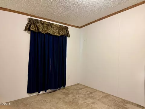 3415 1st Ave E, Williston, ND 58801 photo 13