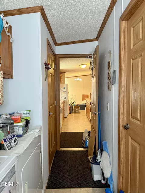3415 1st Ave E, Williston, ND 58801 photo 17