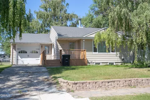510 Welo St N, Tioga, ND 58852