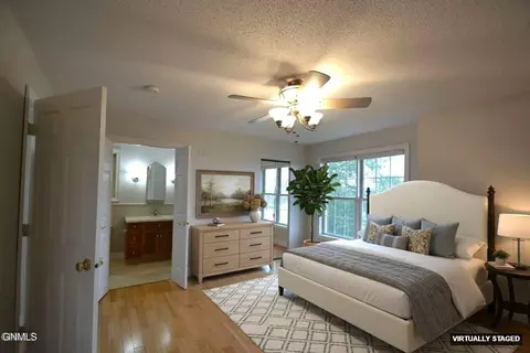 Bedroom - 802 Division St NE, Mandan, ND 58554 photo 1 of 13