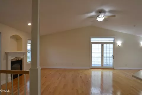 Living - 802 Division St NE, Mandan, ND 58554 photo 8 of 13