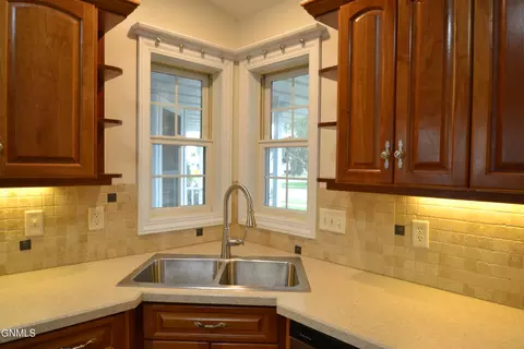 Kitchen - 802 Division St NE, Mandan, ND 58554 photo 8 of 12