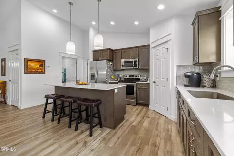 Kitchen - 3104 28th Ave W, Williston, ND 58801 photo 2 of 3