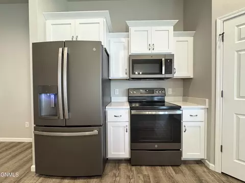 114 Kenner Loop, Bismarck, ND 58504 photo 28