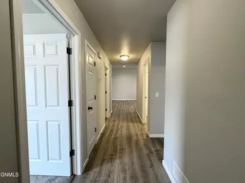 114 Kenner Loop, Bismarck, ND 58504 photo 6