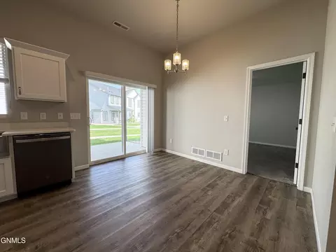 114 Kenner Loop, Bismarck, ND 58504 photo 30