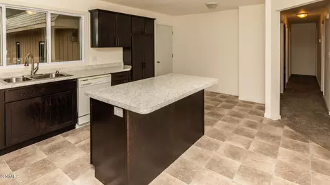 Kitchen - 121 Interstate Ave E, Bismarck, ND 58503 photo 3 of 9