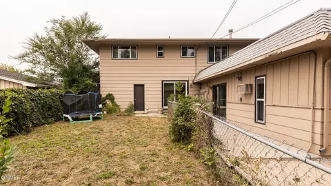Exterior - 121 Interstate Ave E, Bismarck, ND 58503 photo 4 of 5