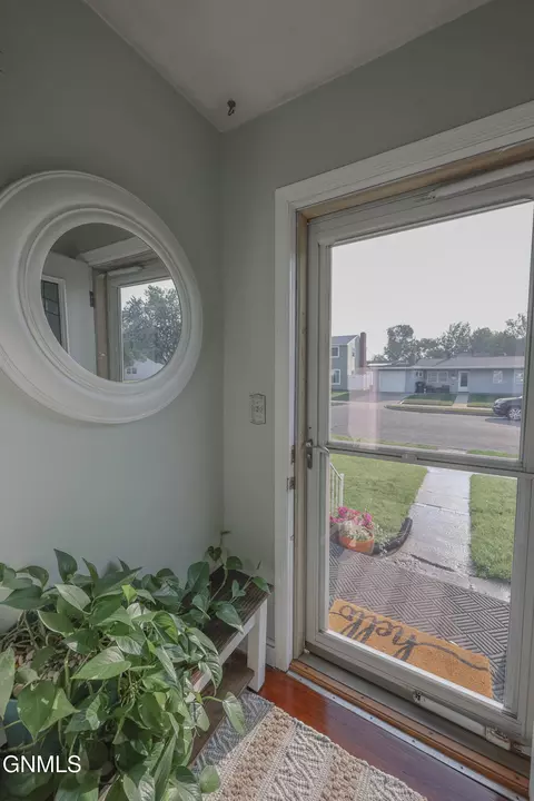 Entry Way - 505 12th Ave W, Williston, ND 58801 photo 1 of 1