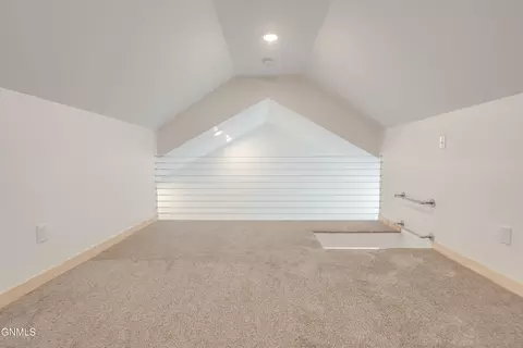 217 Avenue D E, Bismarck, ND 58501 photo 11