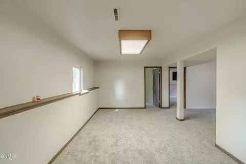 701 N 9th St, Bismarck, ND 58501 photo 22