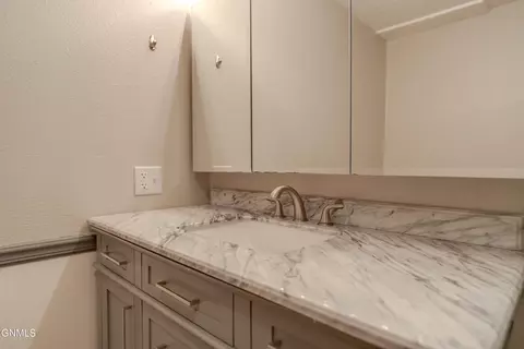 701 N 9th St, Bismarck, ND 58501 photo 33