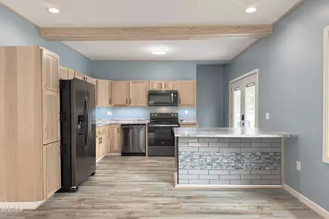 701 N 9th St, Bismarck, ND 58501 photo 11