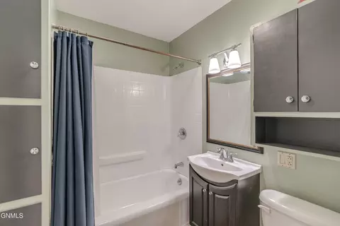 701 N 9th St, Bismarck, ND 58501 photo 17