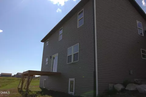 5990 Maple Ln, Williston, ND 58801 photo 39