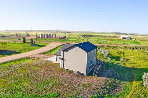 5990 Maple Ln, Williston, ND 58801 photo 43