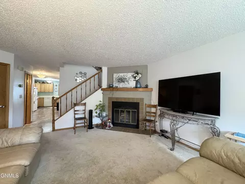 1522 Cimarron Dr, Bismarck, ND 58503 photo 23