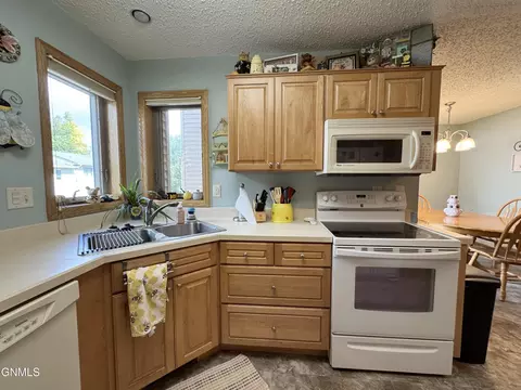 1522 Cimarron Dr, Bismarck, ND 58503 photo 32