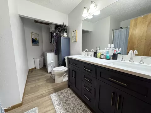 1522 Cimarron Dr, Bismarck, ND 58503 photo 8