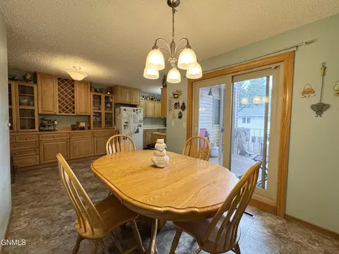 1522 Cimarron Dr, Bismarck, ND 58503 photo 36