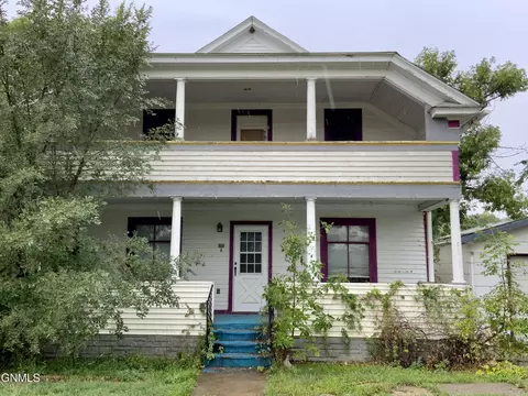 4 Ellery Ave, Fairview, MT 59221