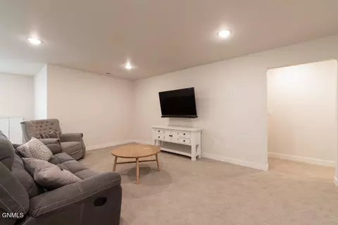 5411 Titanium Dr, Bismarck, ND 58503 photo 21