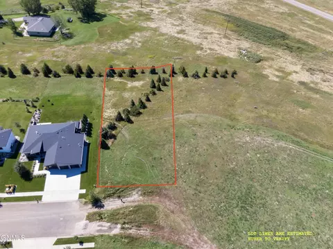 5306 Cornice Dr, Bismarck, ND 58503 photo 3