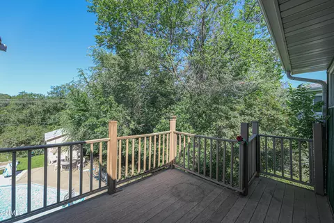 Exterior - 706 Crescent Ln, Bismarck, ND 58501 photo 2 of 25