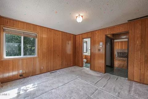 Bedroom - 706 Crescent Ln, Bismarck, ND 58501 photo 2 of 11