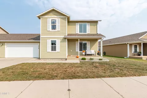 712 14th St SE, Mandan, ND 58554