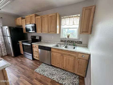 119 4th Ave E, Ray, ND 58849 photo 9