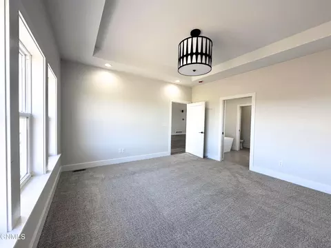Bedroom - 5062 Arrowhead Pl, Williston, ND 58801 photo 3 of 10