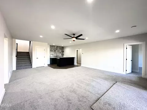 Living - 5062 Arrowhead Pl, Williston, ND 58801 photo 7 of 8