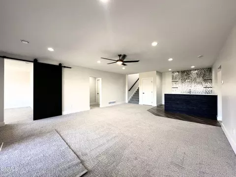 Living - 5062 Arrowhead Pl, Williston, ND 58801 photo 6 of 8