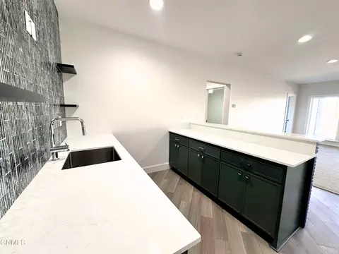 Kitchen - 5062 Arrowhead Pl, Williston, ND 58801 photo 11 of 12
