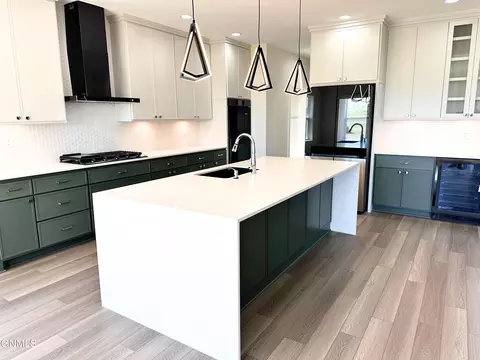 Kitchen - 5062 Arrowhead Pl, Williston, ND 58801 photo 1 of 12