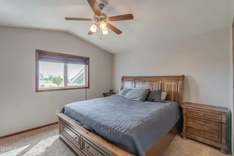 Bedroom - 6923 Derek Dr, Bismarck, ND 58504 photo 1 of 7