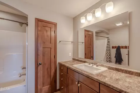 Bath - 6923 Derek Dr, Bismarck, ND 58504 photo 1 of 13