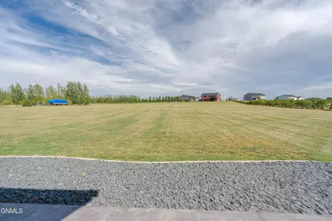 Exterior - 6923 Derek Dr, Bismarck, ND 58504 photo 20 of 27