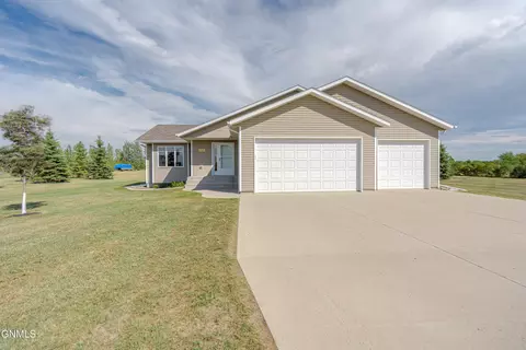 Exterior - 6923 Derek Dr, Bismarck, ND 58504 photo 9 of 27