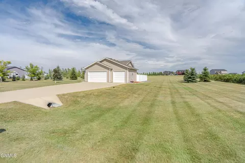 Exterior - 6923 Derek Dr, Bismarck, ND 58504 photo 8 of 27