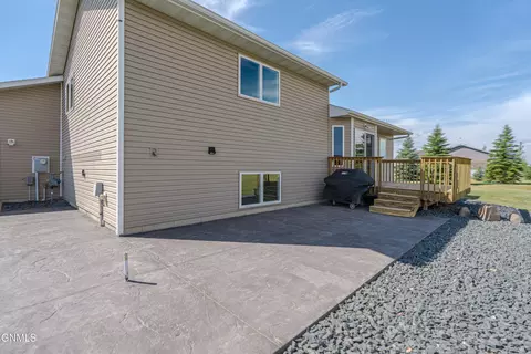 Exterior - 6923 Derek Dr, Bismarck, ND 58504 photo 2 of 27