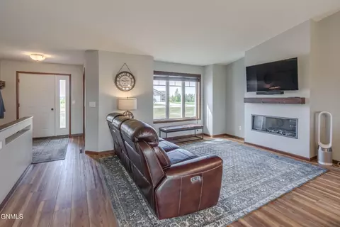 Other - 6923 Derek Dr, Bismarck, ND 58504 photo 4 of 35