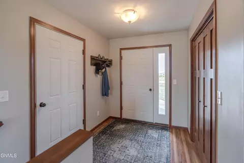 Entry Way - 6923 Derek Dr, Bismarck, ND 58504 photo 4 of 6