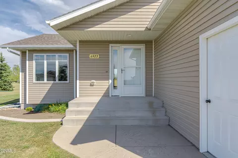 Exterior - 6923 Derek Dr, Bismarck, ND 58504 photo 11 of 27