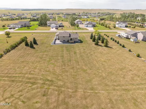 View/Area - 6923 Derek Dr, Bismarck, ND 58504 photo 19 of 21
