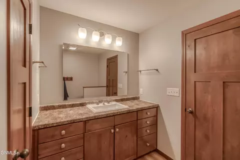 Bath - 6923 Derek Dr, Bismarck, ND 58504 photo 5 of 13