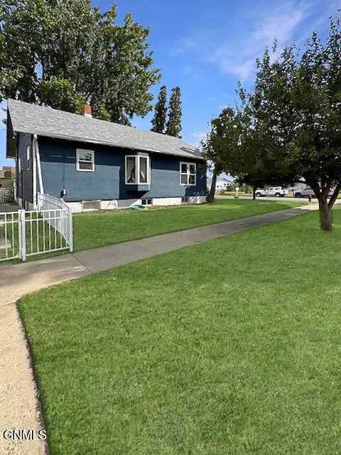 121 3rd Ave SW, Sidney, MT 59270 photo 4