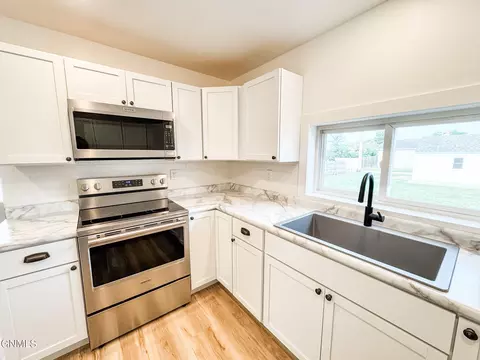 621 4th Ave W, Williston, ND 58801 photo 9