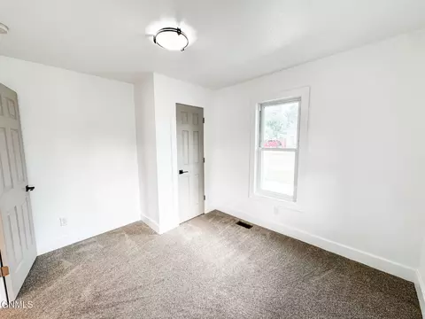 621 4th Ave W, Williston, ND 58801 photo 16